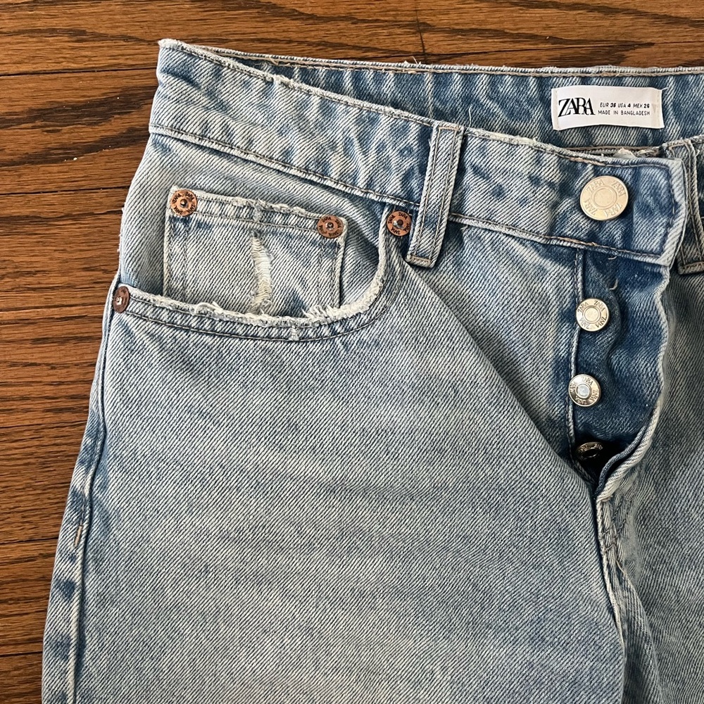 Zara Straight Leg Faded Blue Denim Jeans - Picture 4 of 4